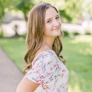 Meet your Posher, Mallory